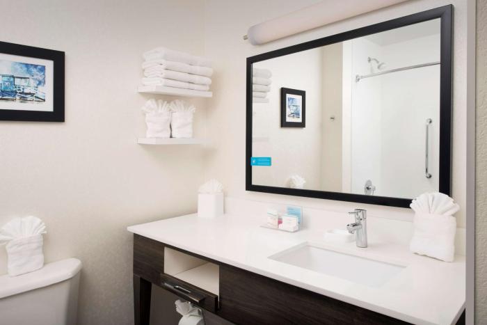 hampton inn and suites anaheim garden grove