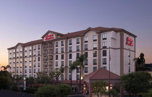 hampton inn and suites anaheim garden grove