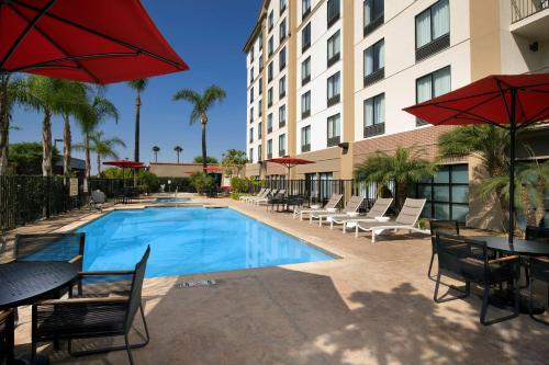 hampton inn and suites anaheim garden grove