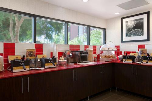 hampton inn and suites anaheim garden grove