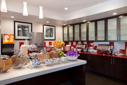 hampton inn and suites anaheim garden grove