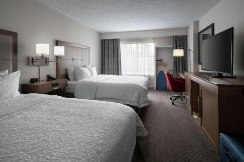 hampton inn and suites anaheim garden grove