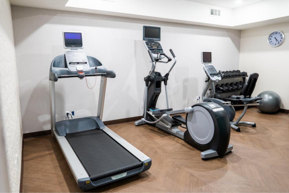 holiday inn express and suites lake forest by ihg
