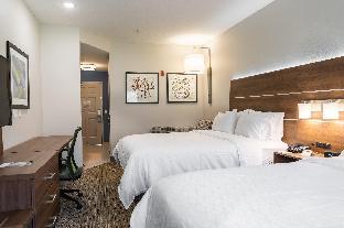 holiday inn express and suites lake forest by ihg