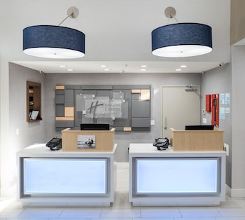 Holiday Inn Express & Suites Lake Forest By Ihg,Lake Forest>>Irvine,3 star