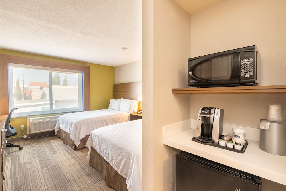 holiday inn express anaheim west by ihg