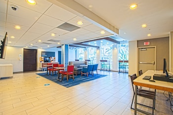 holiday inn express anaheim west by ihg