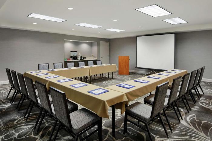 hilton garden inn cincinnati northeast