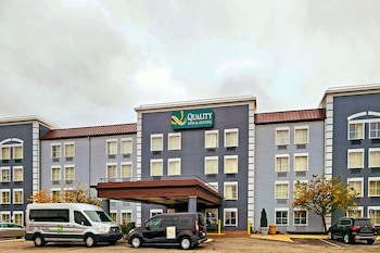 quality inn and suites cvg airport