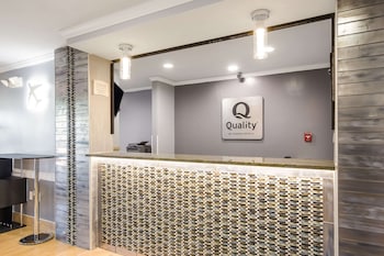 Quality Inn & Suites Cvg Airport,Near Anderson Ferry Terminal,3 star