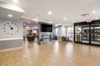 Quality Inn & Suites Cvg Airport,Near Anderson Ferry Terminal,3 star