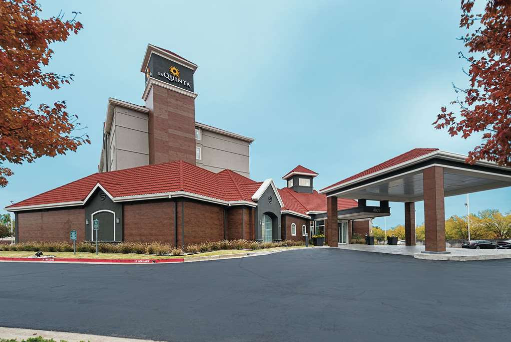 la quinta inn and suites oklahoma city north west expressway