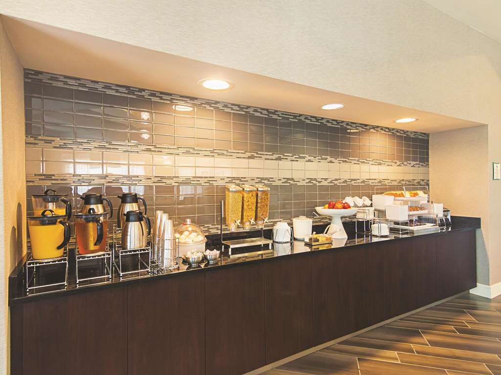 la quinta inn and suites oklahoma city north west expressway