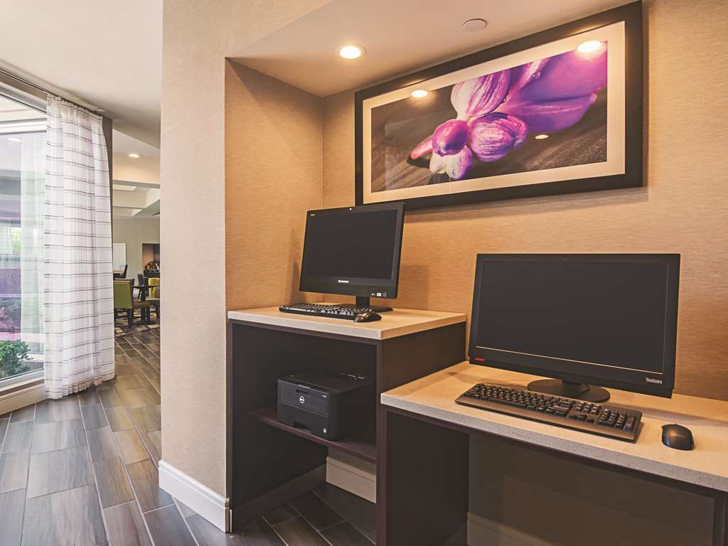 la quinta inn and suites oklahoma city north west expressway