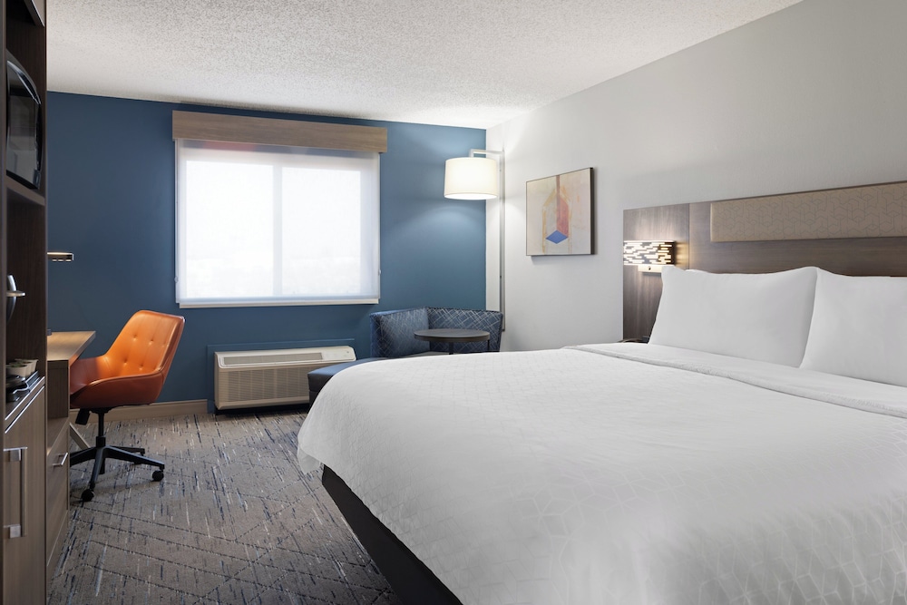holiday inn express and suites midwest by ihg