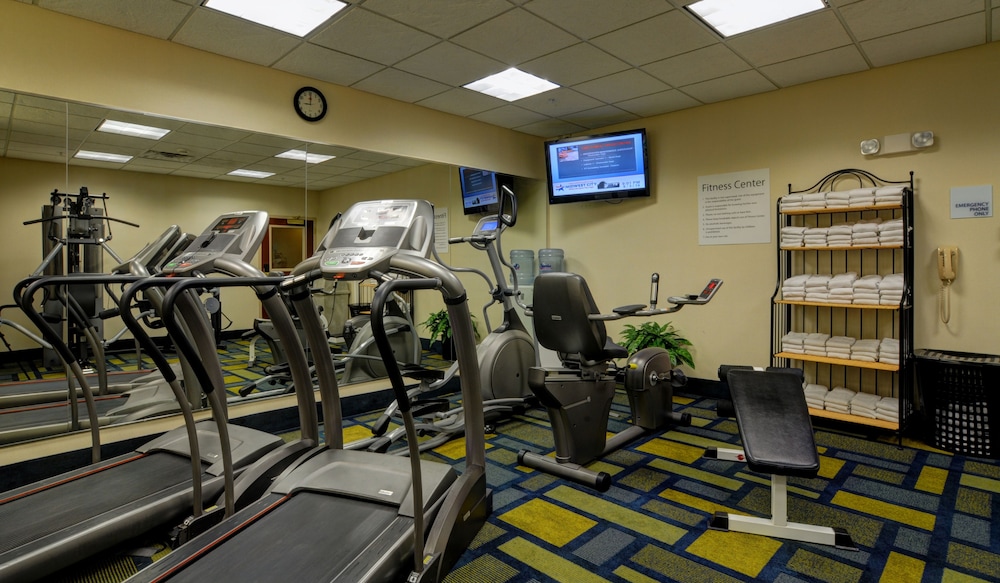 holiday inn express and suites midwest by ihg
