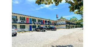 luxury inn by oyo albany
