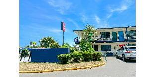luxury inn by oyo albany