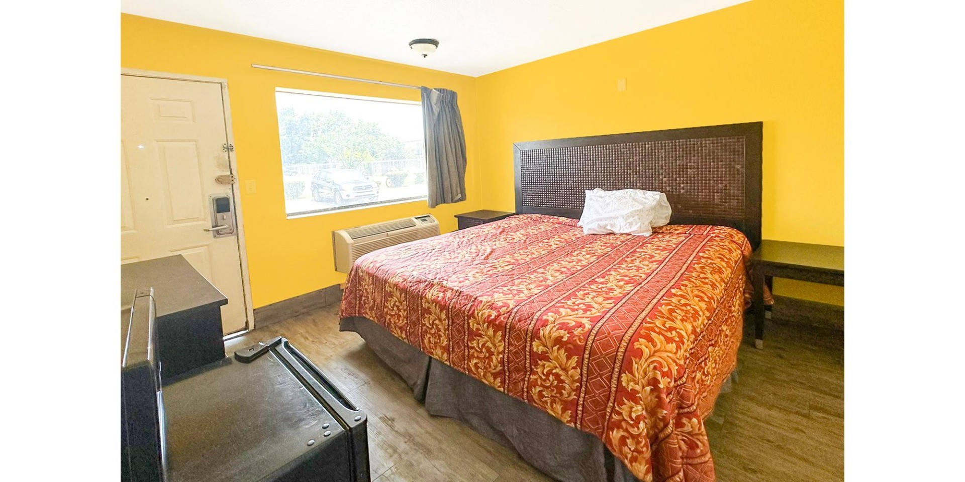 luxury inn by oyo albany