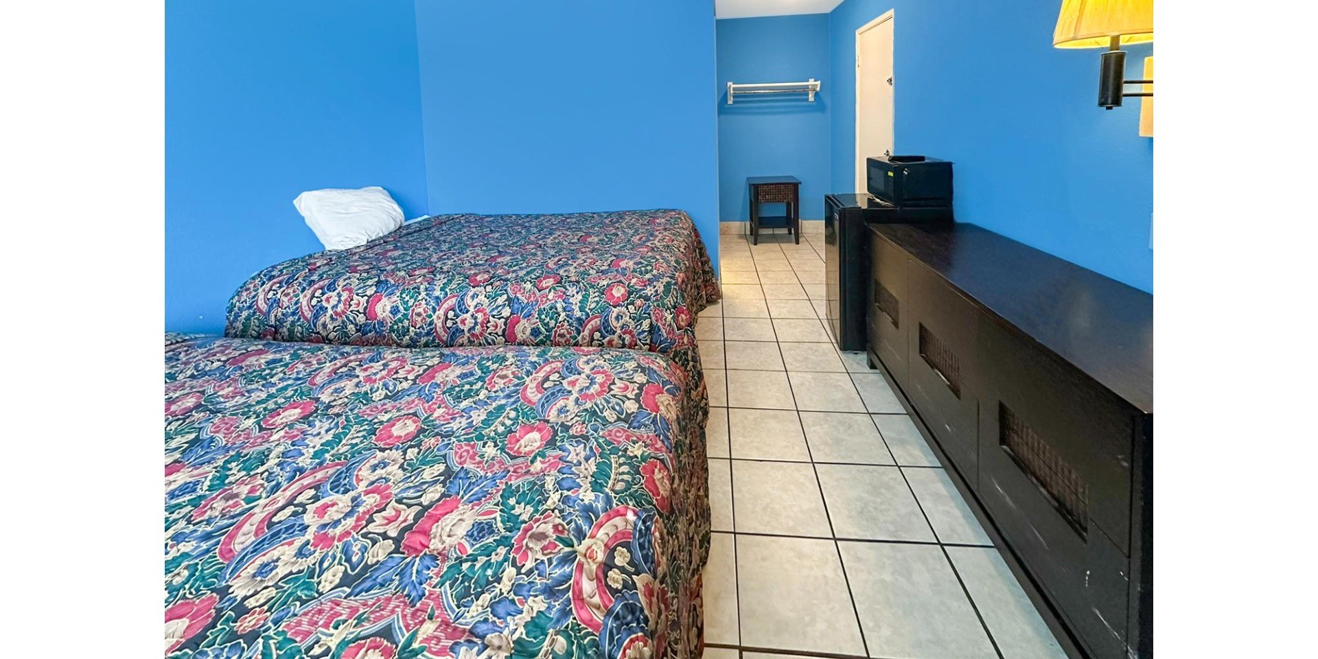 luxury inn by oyo albany