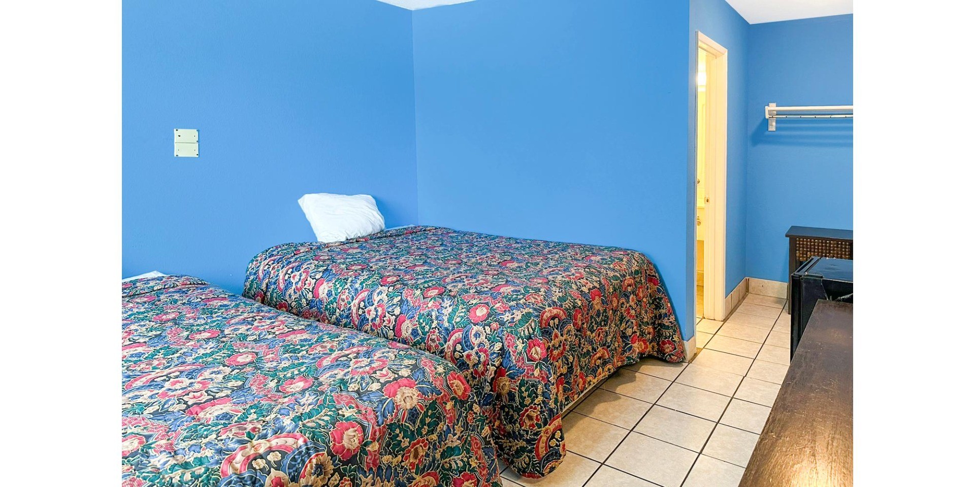 luxury inn by oyo albany