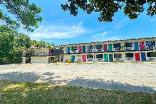 luxury inn by oyo albany