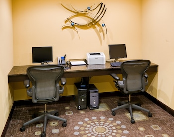 wyndham garden oklahoma city conference ctr airpt bricktown