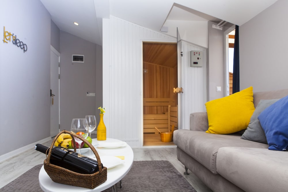 letstay hotel adults only