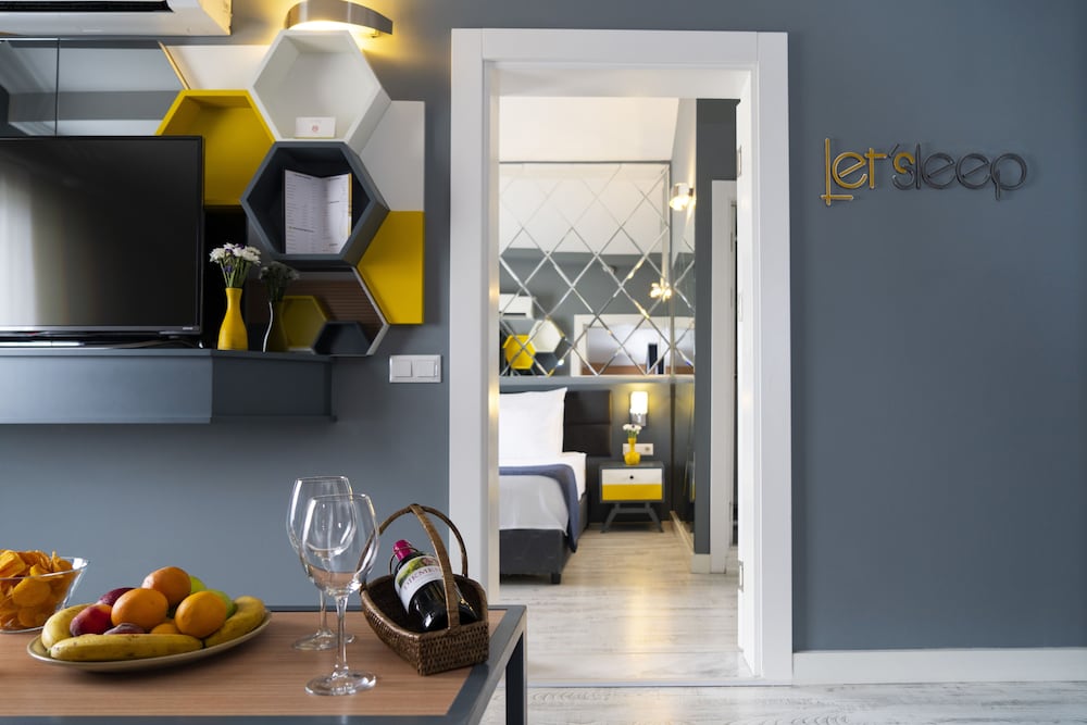 letstay hotel adults only