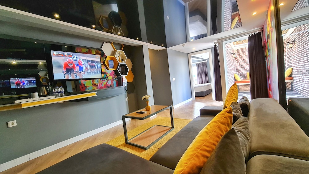 letstay hotel adults only