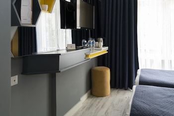 letstay hotel adults only