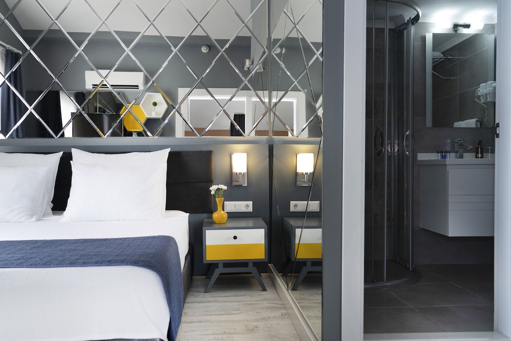 letstay hotel adults only