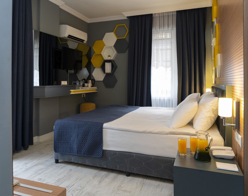 letstay hotel adults only