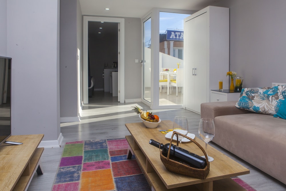 letstay hotel adults only