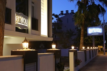letstay hotel adults only