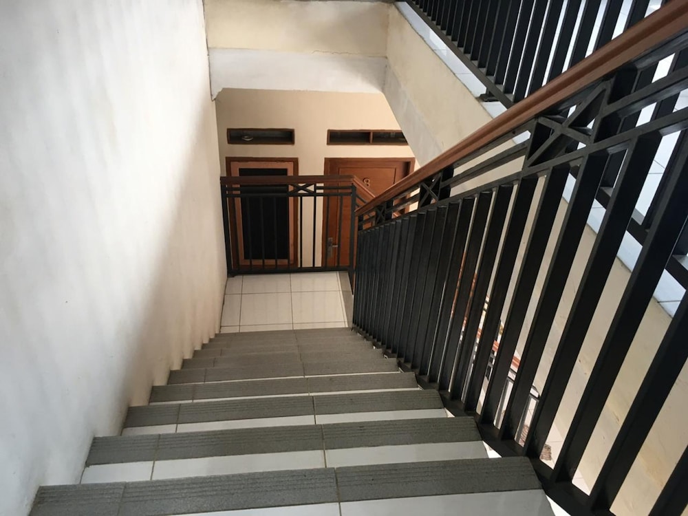 vanila kost jatiwarna caters to women