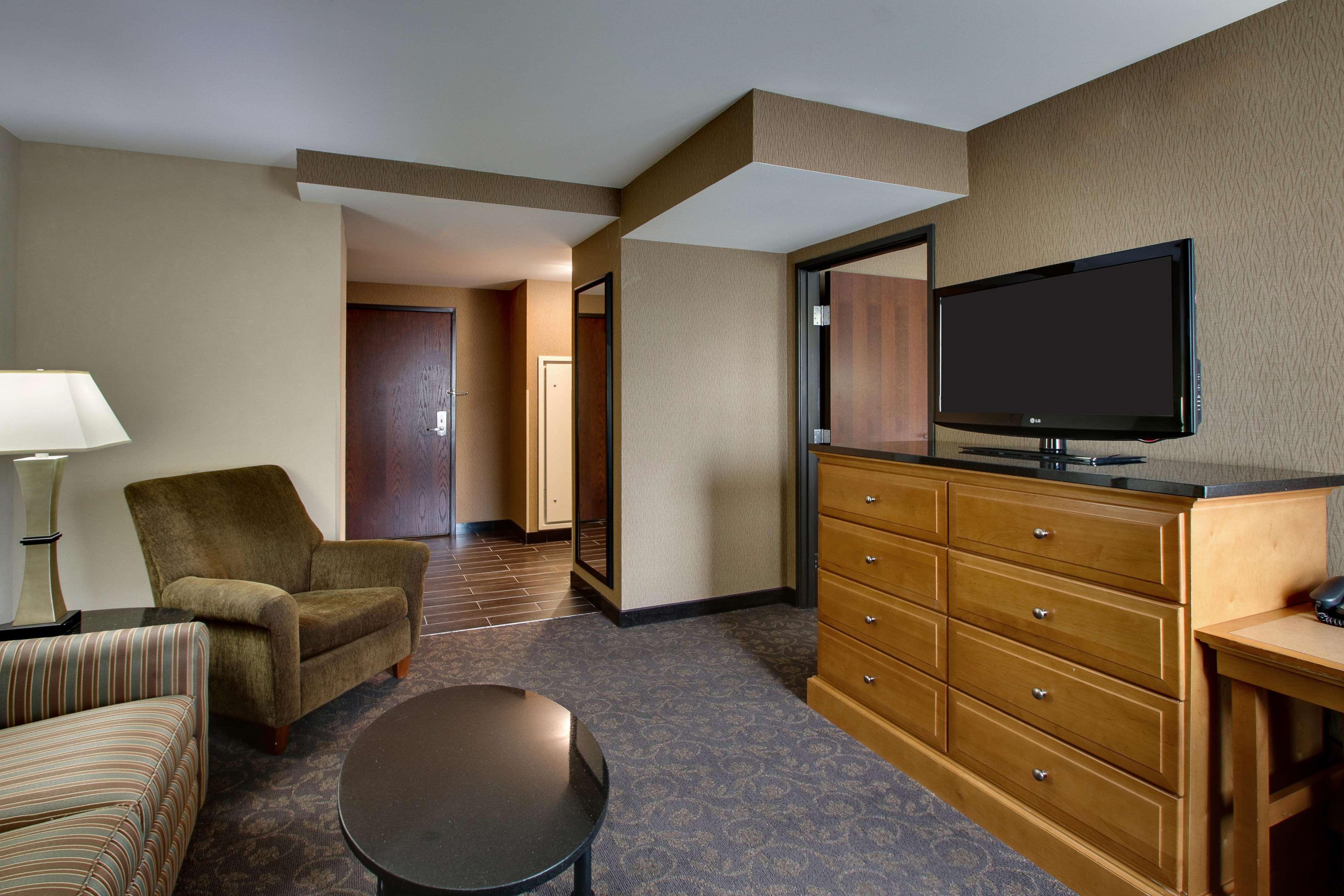 drury plaza hotel broadview wichita