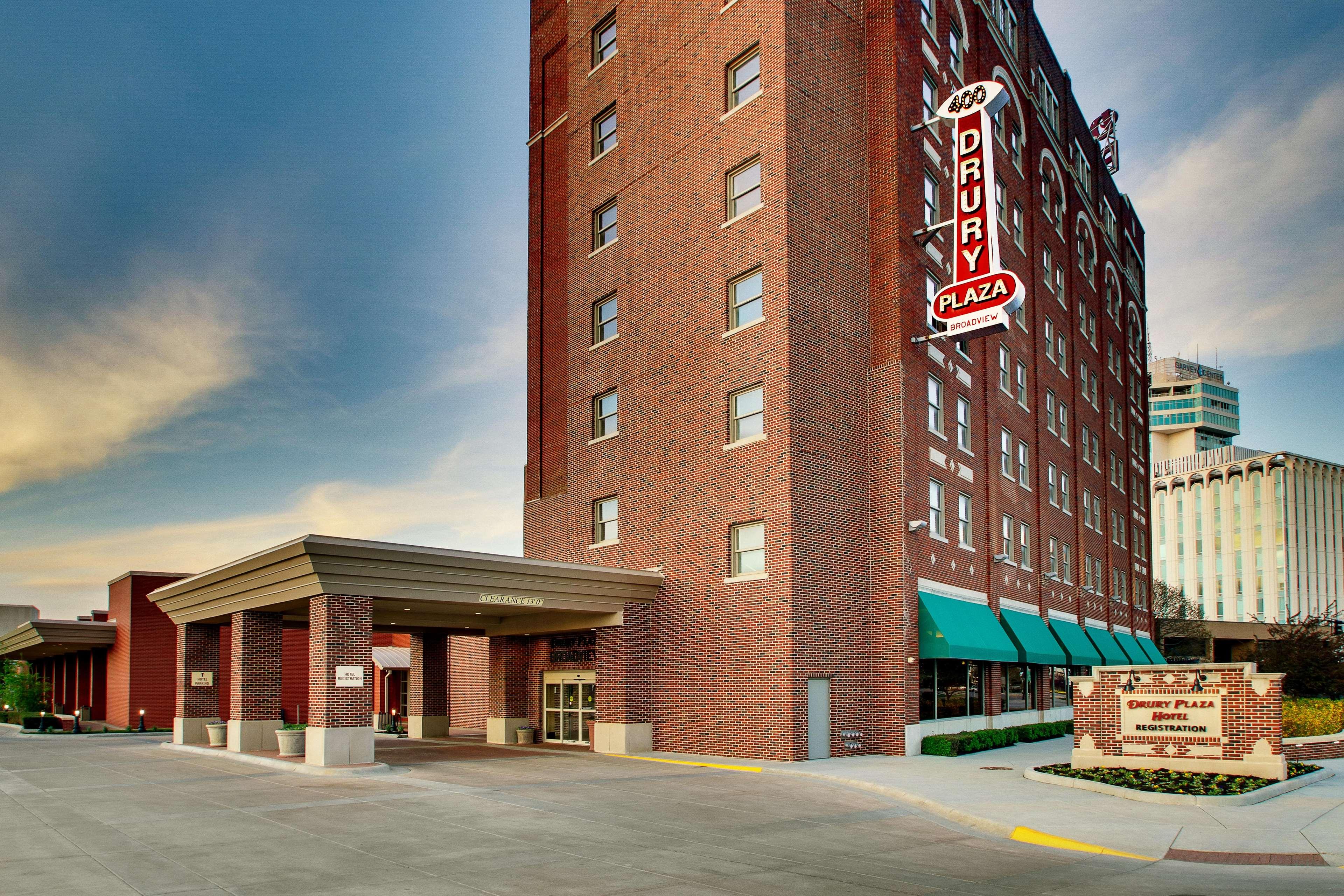 drury plaza hotel broadview wichita