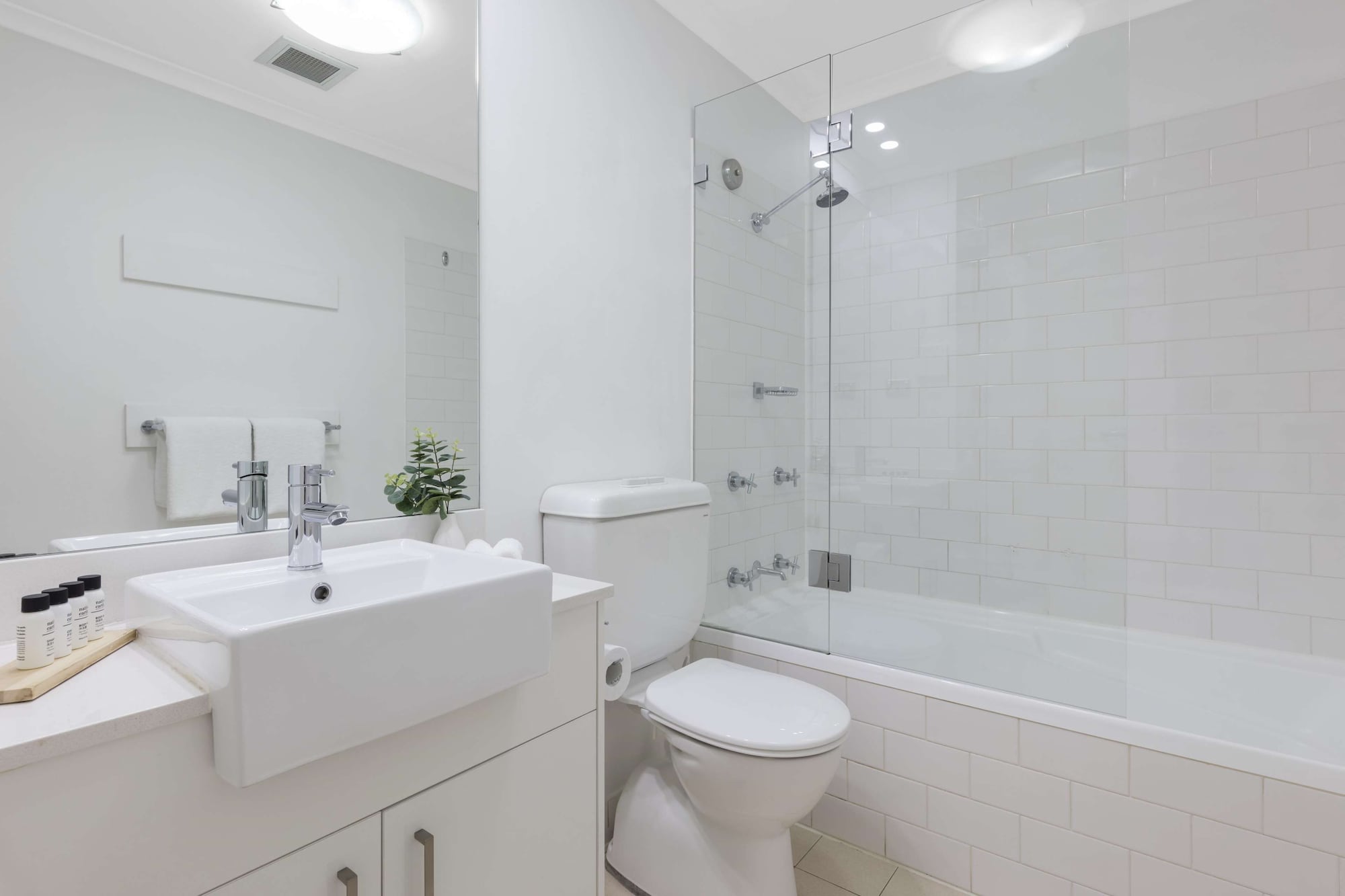 oaks sydney goldsbrough suites