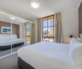oaks sydney goldsbrough suites