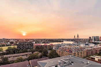 oaks sydney goldsbrough suites