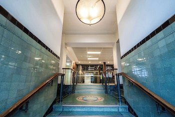 oaks sydney goldsbrough suites