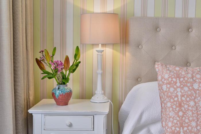 the russell boutique hotel