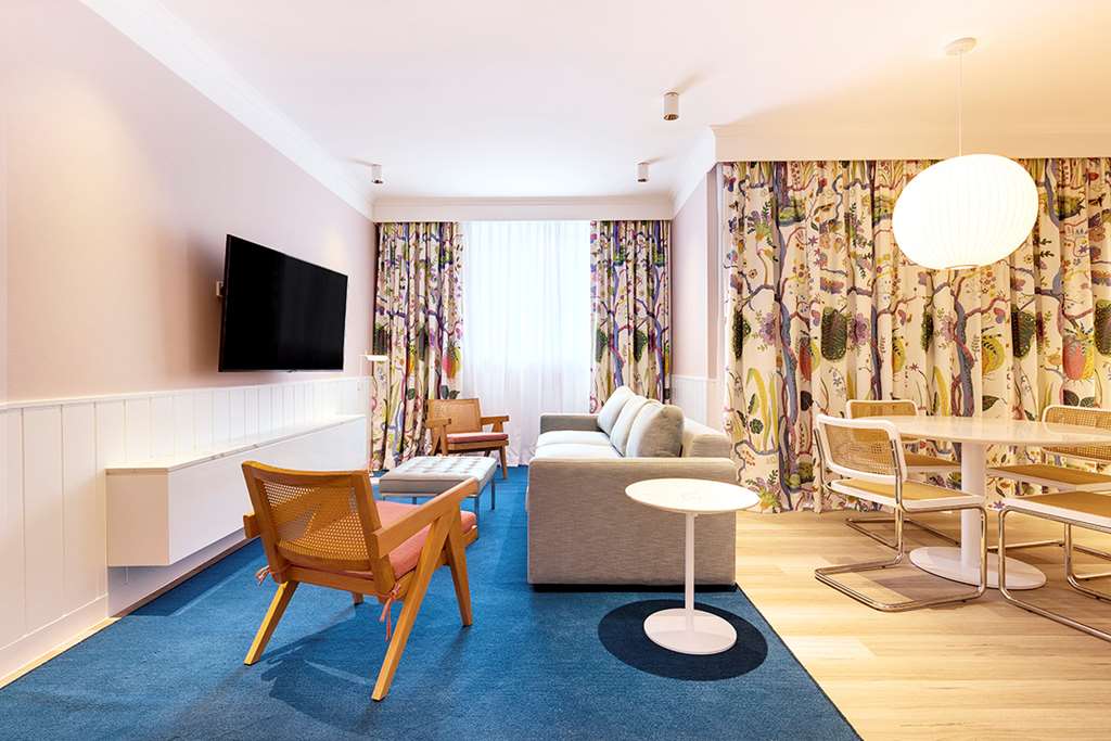 adina apartment hotel sydney chippendale