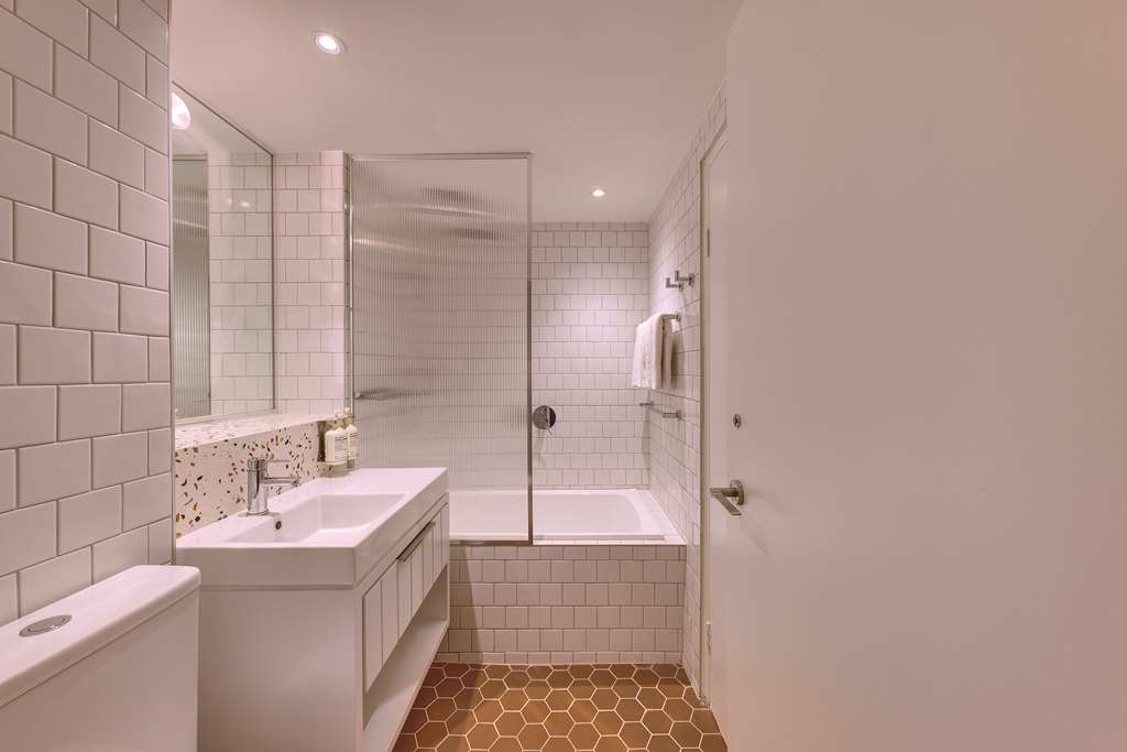 adina apartment hotel sydney chippendale
