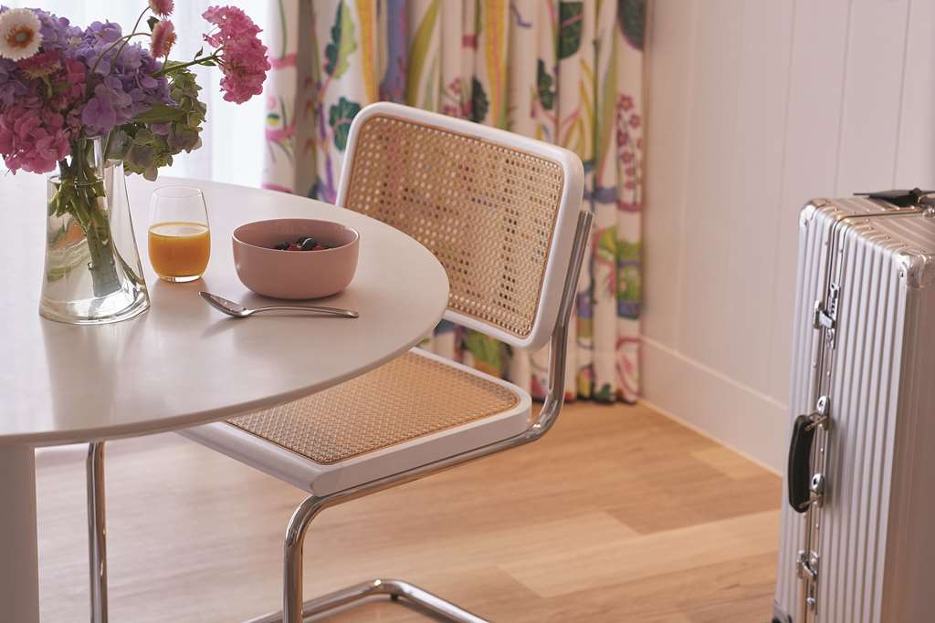 adina apartment hotel sydney chippendale