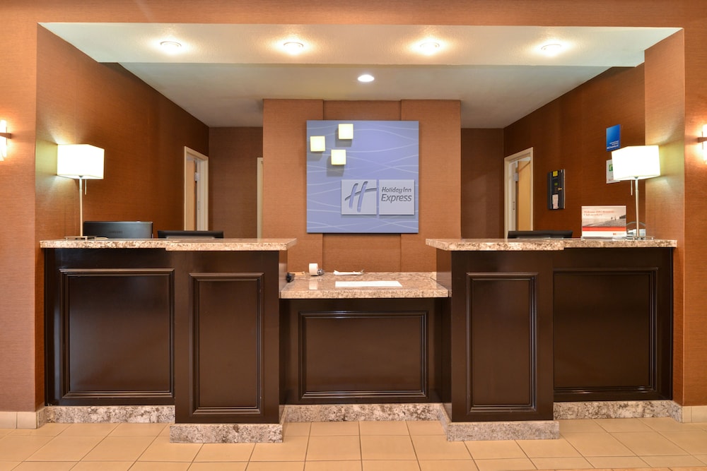 hampton inn and suites cathedral city