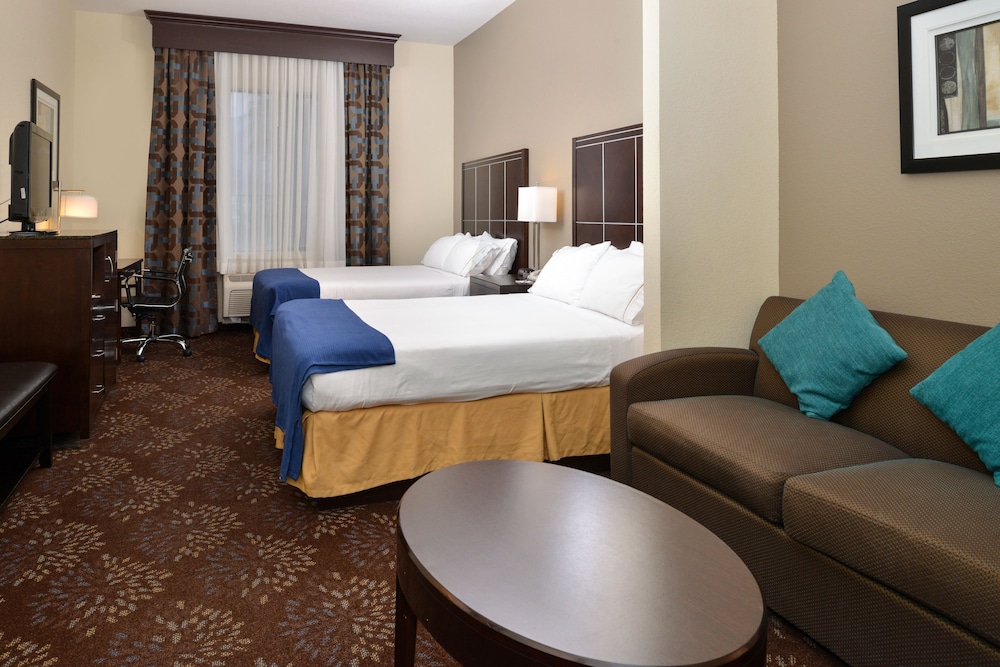 hampton inn and suites cathedral city