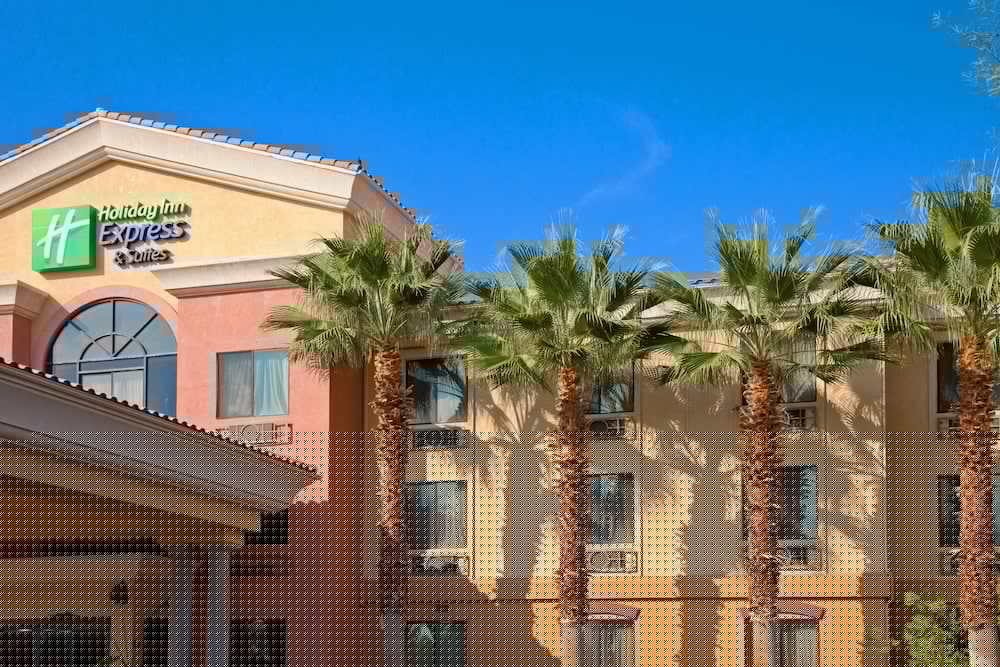 hampton inn and suites cathedral city