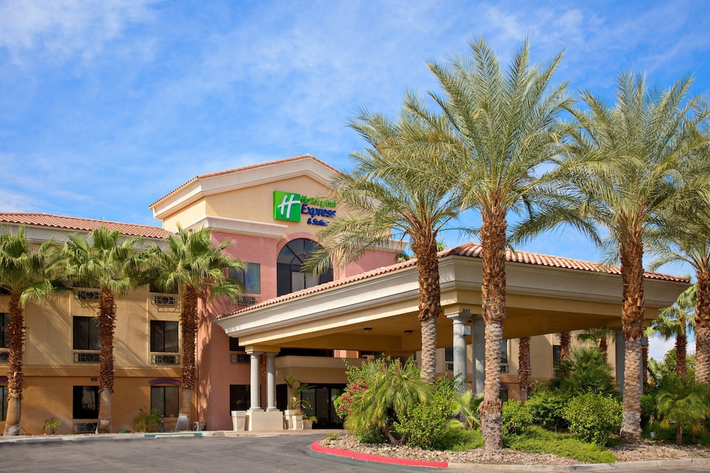 hampton inn and suites cathedral city